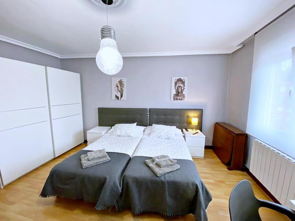 Apartamentos Milan 1 Wifi Y Parking Gratuito Oviedo Exteriör bild